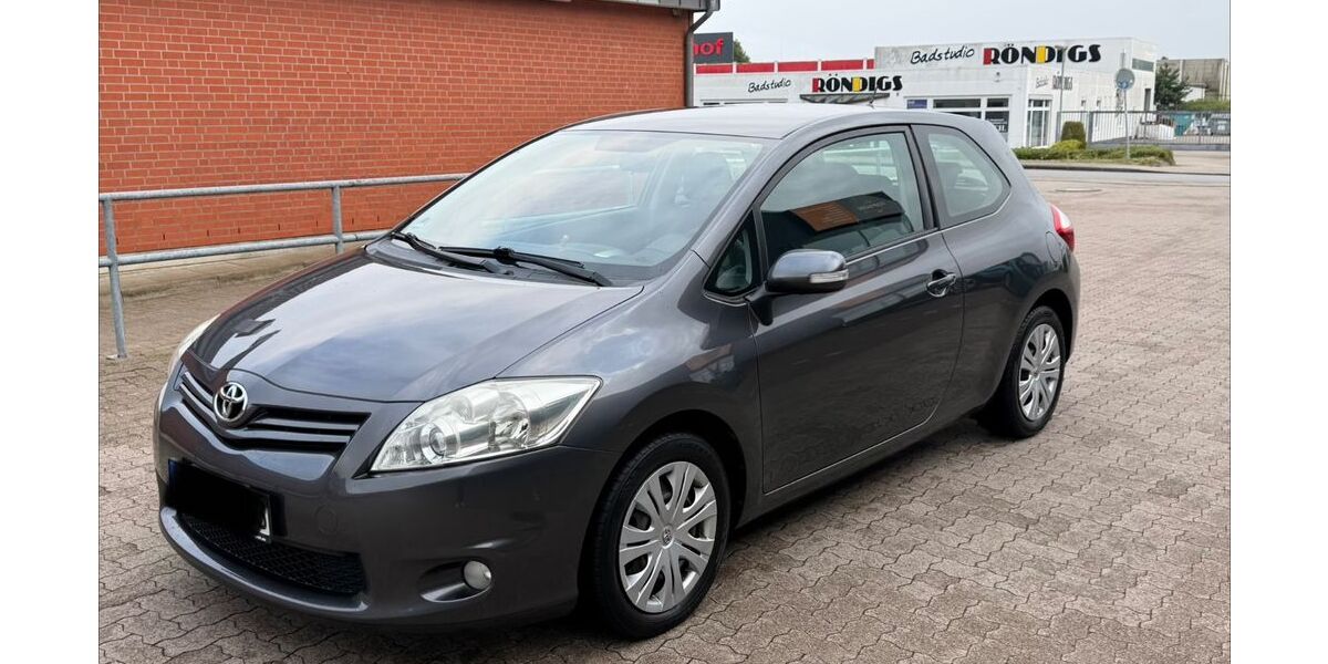 Toyota Auris 200.000 km 4.000 &euro; Bremervörde 27432