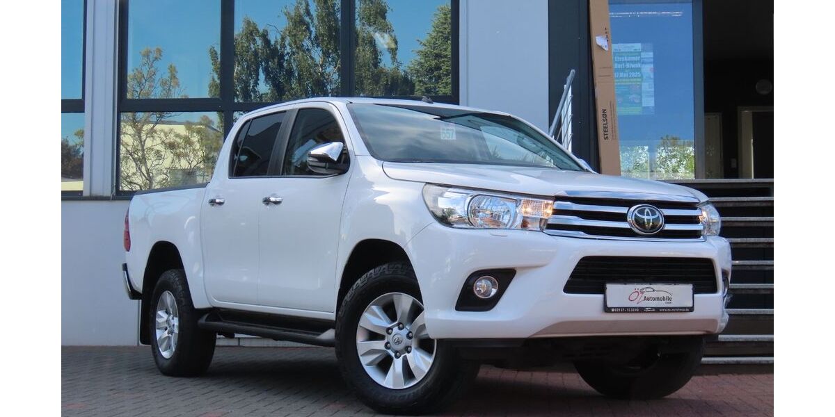 Toyota Hilux 266.352 km 23.900 &euro; Neuss 41469