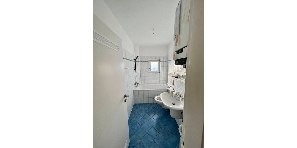 Attraktives 12-Familienhaus in begehrter UNI-LAGE ! Solides Investment mit Entwicklungspotenzial ! 3 zimmer