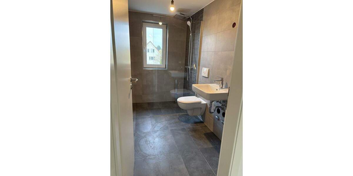 NEUBAU Erstbezug 2 Zimmer 67,5m² Dachgeschoss Wohnung hohe Decken ab sofort frei zu vermieten Berlin 2 zimmer