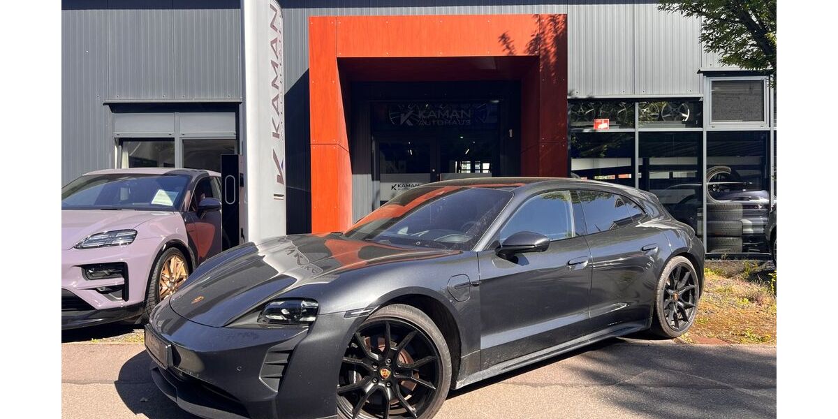 Porsche Taycan 22.300 km 90.600 &euro; Sindelfingen 71065