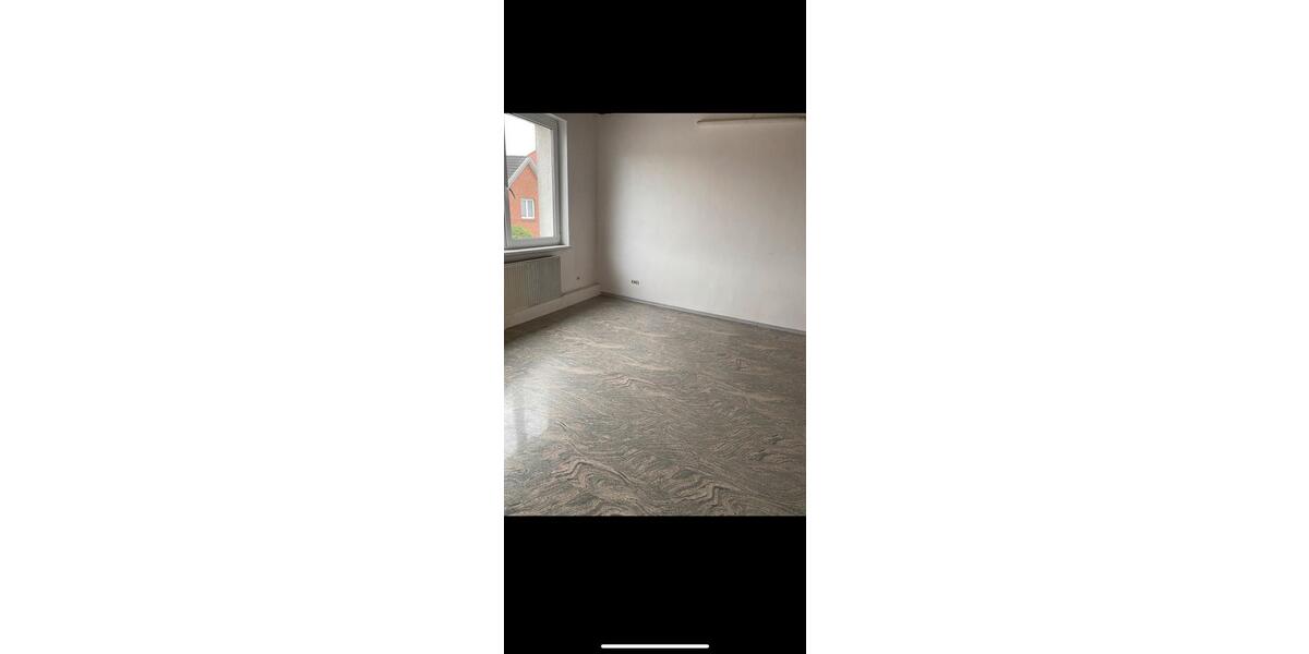 Einfamilienhaus Delmenhorst - 14 Zimmer, 305 m&sup2;, 590.000&euro; | Angebot:26023245