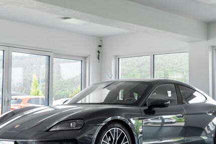 Porsche Taycan 35.000 km 77.700 &euro; Rietheim-Weilheim 78604