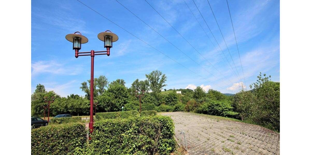 Helle und großzügige Büroräume im Erdgeschoss in zentraler Lage zu vermieten zimmer