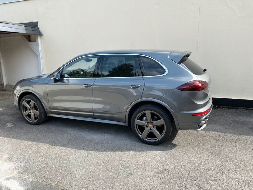 Porsche Cayenne 61.400 km 49.000 € Langenhagen 30851