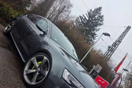 Audi A5 209.000 km 12.500 € München 81735