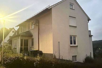 Gepflegtes Einfamilienhaus in Philippsthal (Werra) zu vermieten! 7 zimmer