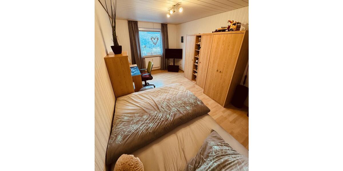 Erdgeschoßwohnung Schalksmühle - 4 Zimmer, 86 m&sup2;, 196.000&euro; | Angebot:24831063