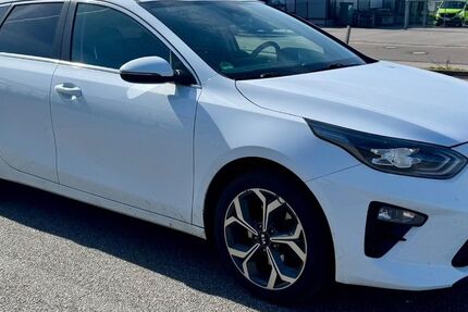 Kia ceed Sportswagon 128.800 km 11.000 &euro; Penig 09322