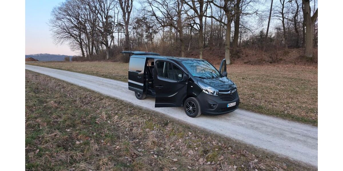 Opel Vivaro 72.600 km 18.999 &euro; Dassel 37586