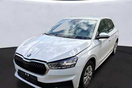 Skoda Fabia 74.000 km 14.990 &euro; Schnaittenbach 92253