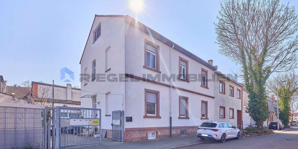 Einfamilienhaus Mannheim / Neckarau Neckarau - 13 Zimmer, 348 m&sup2;, 919.000&euro; | Angebot:26028988