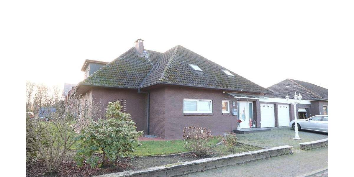 Modernisiertes, familiengerechtes Wohnhaus mit 2 Wohneinheiten, Keller und Doppelgarage 7 zimmer