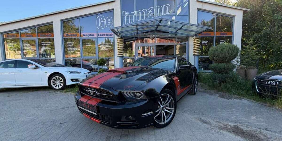 Ford Mustang 89.000 km 14.990 &euro; Rudolstadt 07407