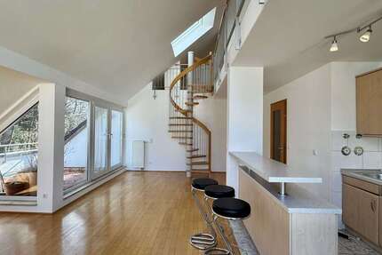 Wohnung Starnberg Neusöcking - 2.5 Zimmer, 71 m&sup2;, 1.350&euro; | Angebot:25893677