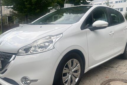 Peugeot 208 53.760 km 7.990 € Riemerling 85521