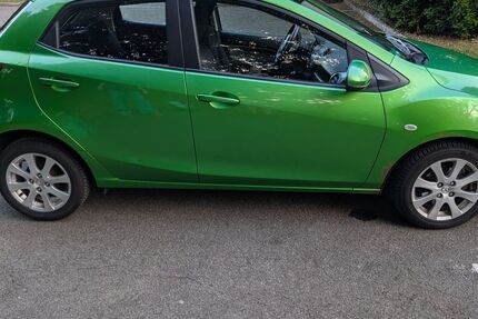 Mazda 2 212.000 km 950 &euro; Tübingen 72072