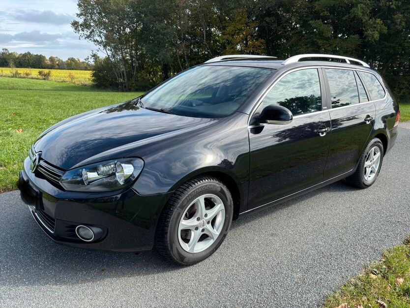 VW Golf 63.700 km 11.900 € Glonn 85625