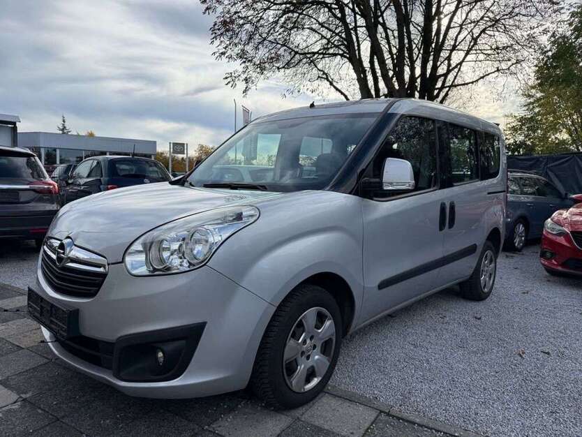 Opel Combo 196.000 km 6.490 € Gelsenkirchen 45891