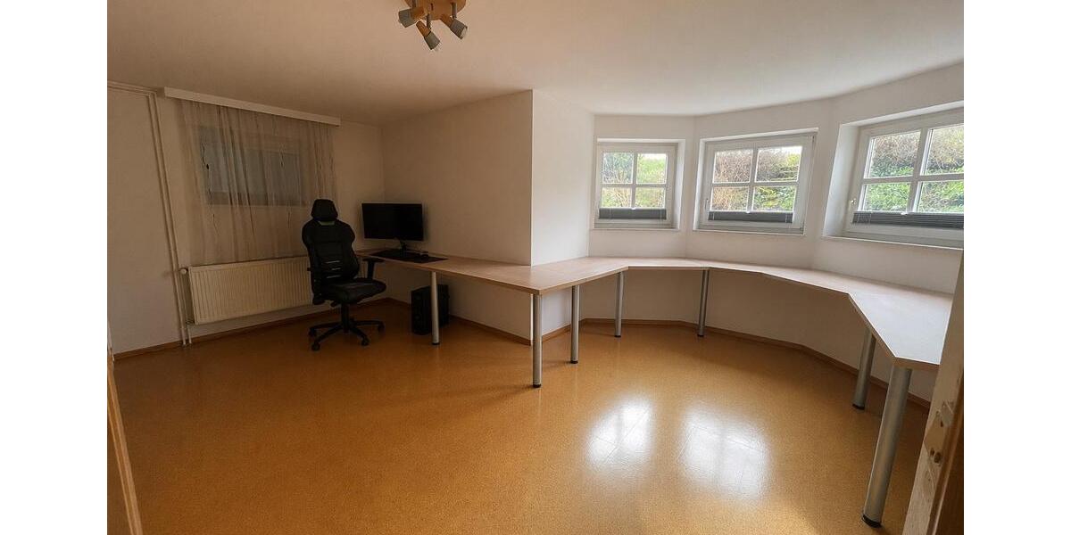 Einfamilienhaus Uslar - 6 Zimmer, 216 m&sup2;, 370.000&euro; | Angebot:26736941