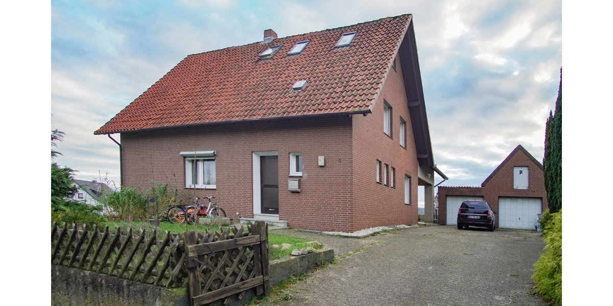 Ihr Zuhause, Ihr Panorama – Wohnen mit traumhafter Aussicht - Einfamilienhaus Porta Westfalica | Angebot:13564854