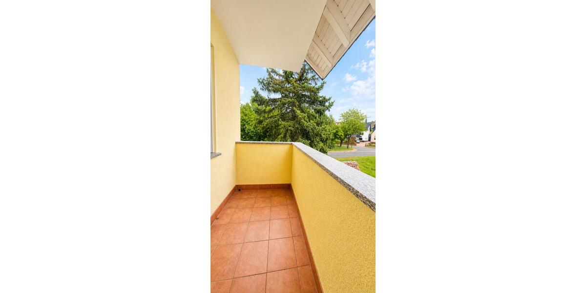 Etagenwohnung Kalbach - 7 Zimmer, 170 m&sup2;, 1.000&euro; | Angebot:26665471