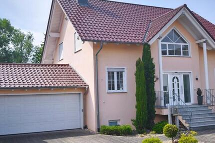 Haus Neuenstadt am Kocher - 8 Zimmer, 215 m&sup2;, 749.000&euro; | Angebot:27126039