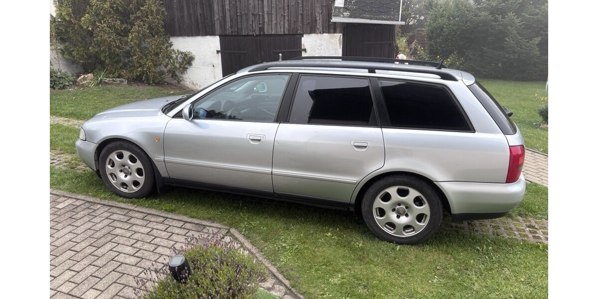 Audi A4 Avant 240.000 km 2.999 € Weischlitz 08538