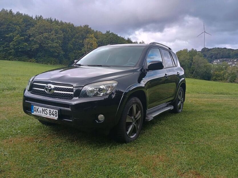 RAV 4