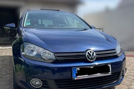 VW Golf 141.000 km 5.200 &euro; Karlsruhe 76131