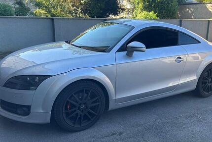 Audi TT 165.750 km 7.499 € Wuppertal 42289