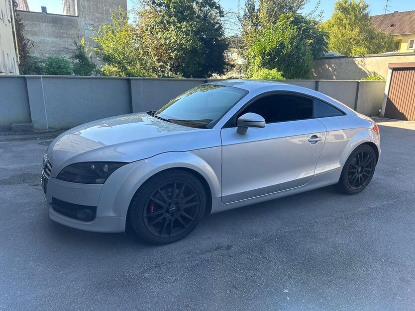 Audi TT 165.750 km 7.499 € Wuppertal 42289