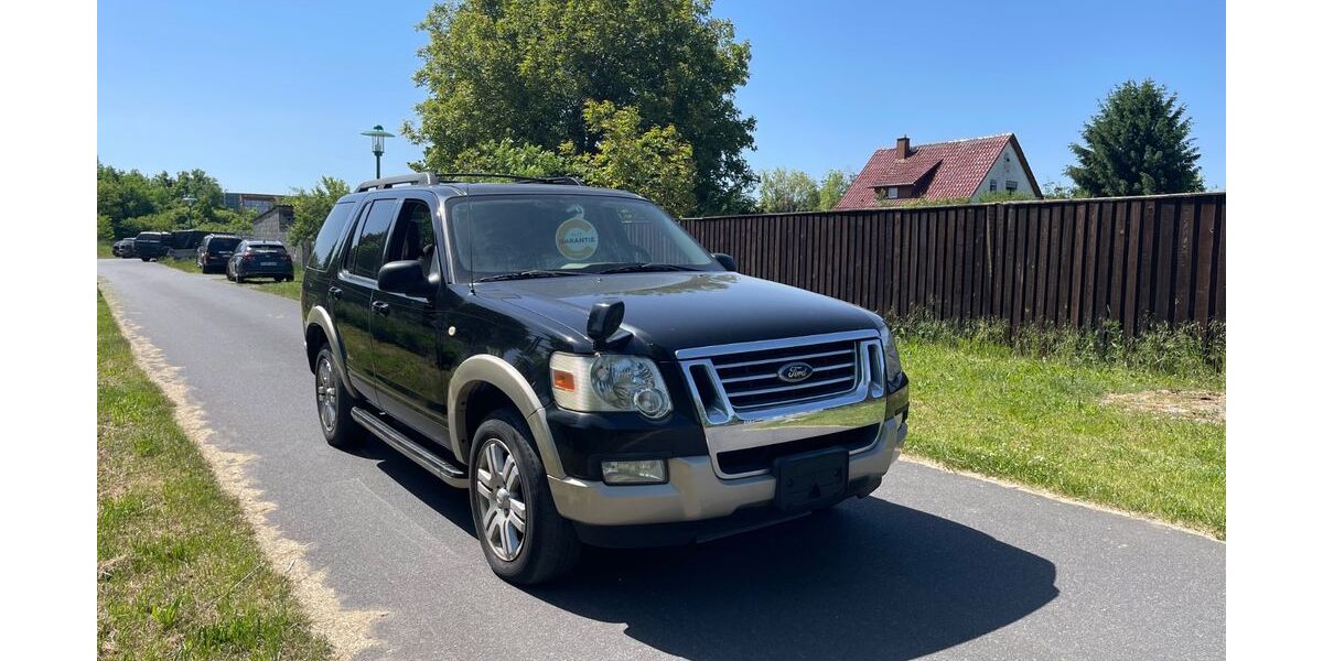 Ford Explorer 122.000 km 12.900 &euro; DAHLEWITZ 15827