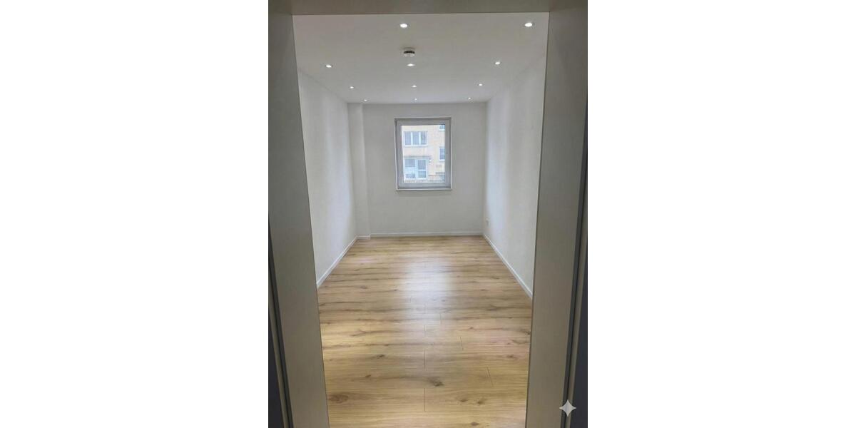 Hochparterre Augsburg Bergheim - 4 Zimmer, 67 m&sup2;, 475&euro; | Angebot:25948002