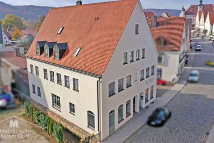 Haus zum Kaufen in Greding 870.000 € 242.66 m² 12 zimmer