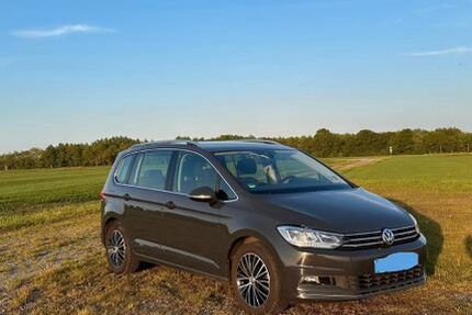VW Touran 169.000 km 14.999 &euro; Aurich 26605