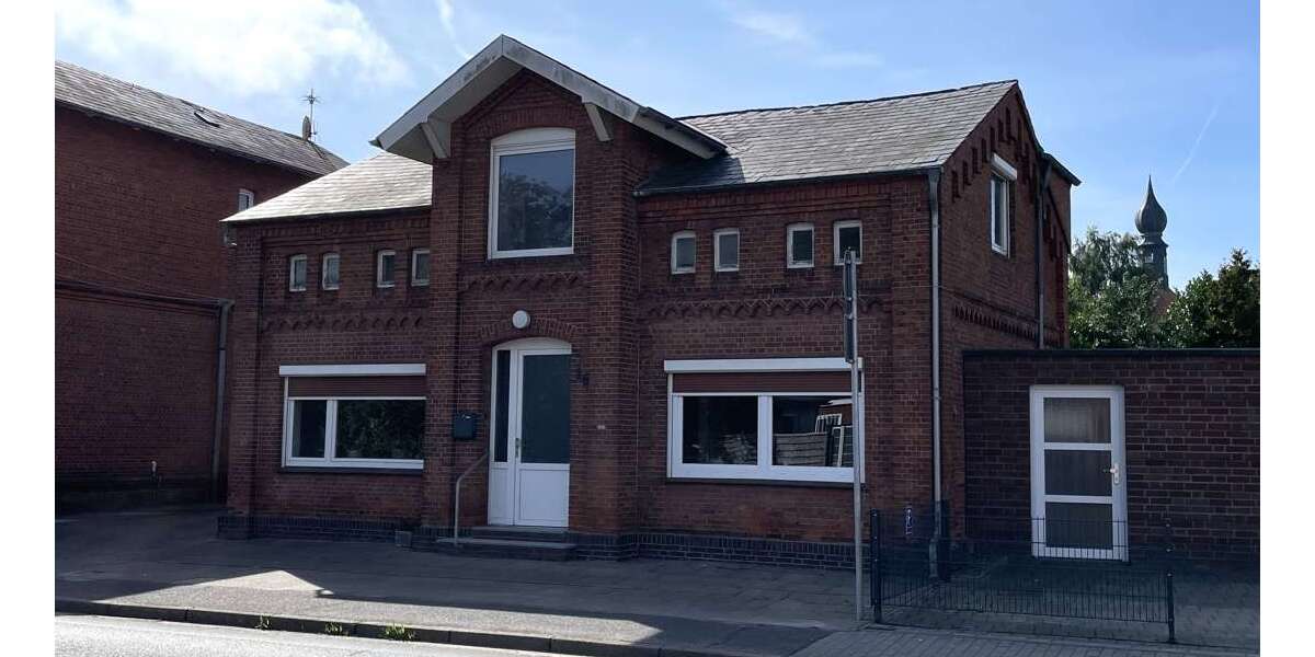 Haus zum Kaufen in Wesselburen 138.000 € 206 m² 7 zimmer