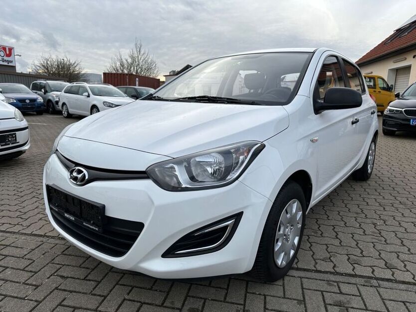 i20