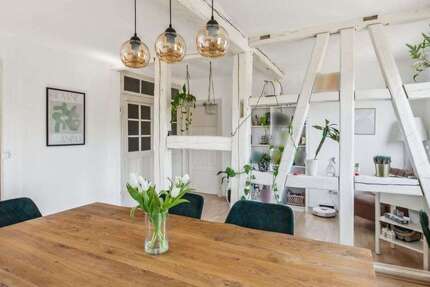 Haus Egenhausen - 11 Zimmer, 279 m&sup2;, 240.000&euro; | Angebot:24685637