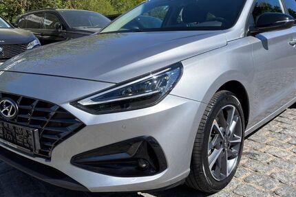 Hyundai i30 42.986 km 15.880 &euro; Haßfurt 97437