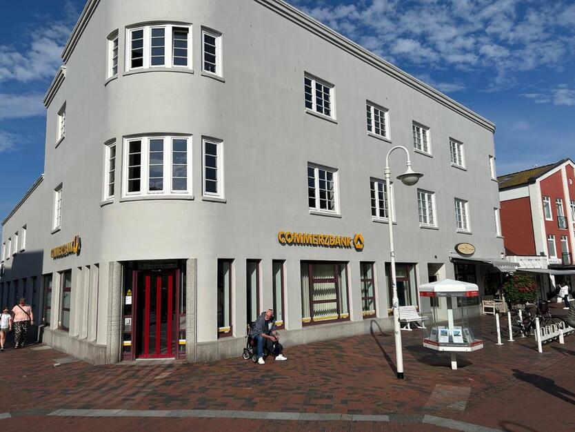 Frisch renovierte Altbauwohnung in der Fussgängerzone! zimmer