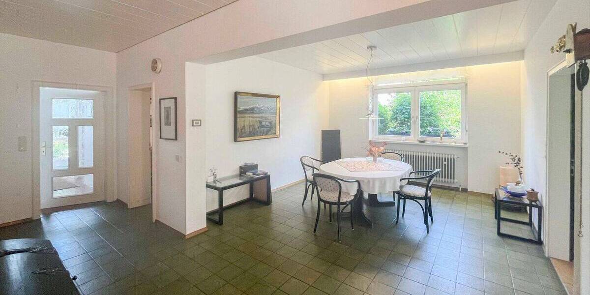 Einfamilienhaus Burghausen - 9 Zimmer, 780.000&euro; | Angebot:26188987