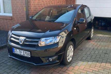 Dacia Sandero 136.622 km 4.700 € München 81479