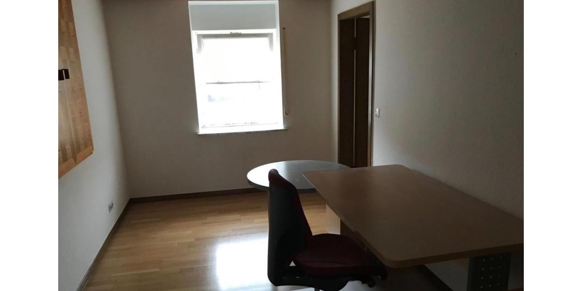 Etagenwohnung Bad Dürrheim - 4 Zimmer, 100 m&sup2;, 500&euro; | Angebot:26293140