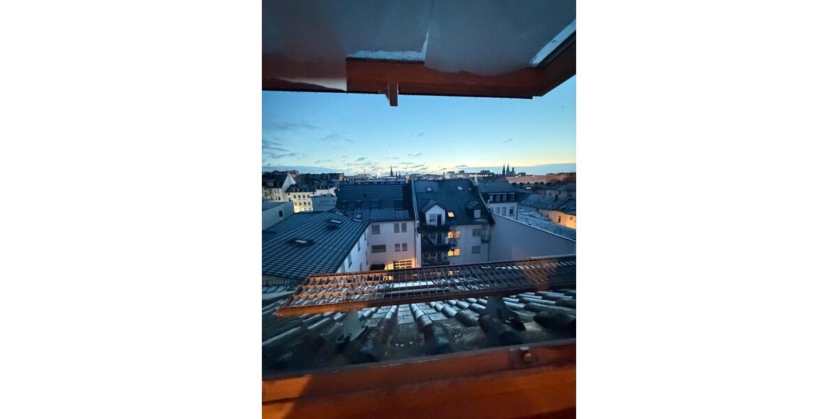 Dachgeschoßwohnung Wiesbaden - 3.5 Zimmer, 75 m&sup2;, 1.067&euro; | Angebot:26039762