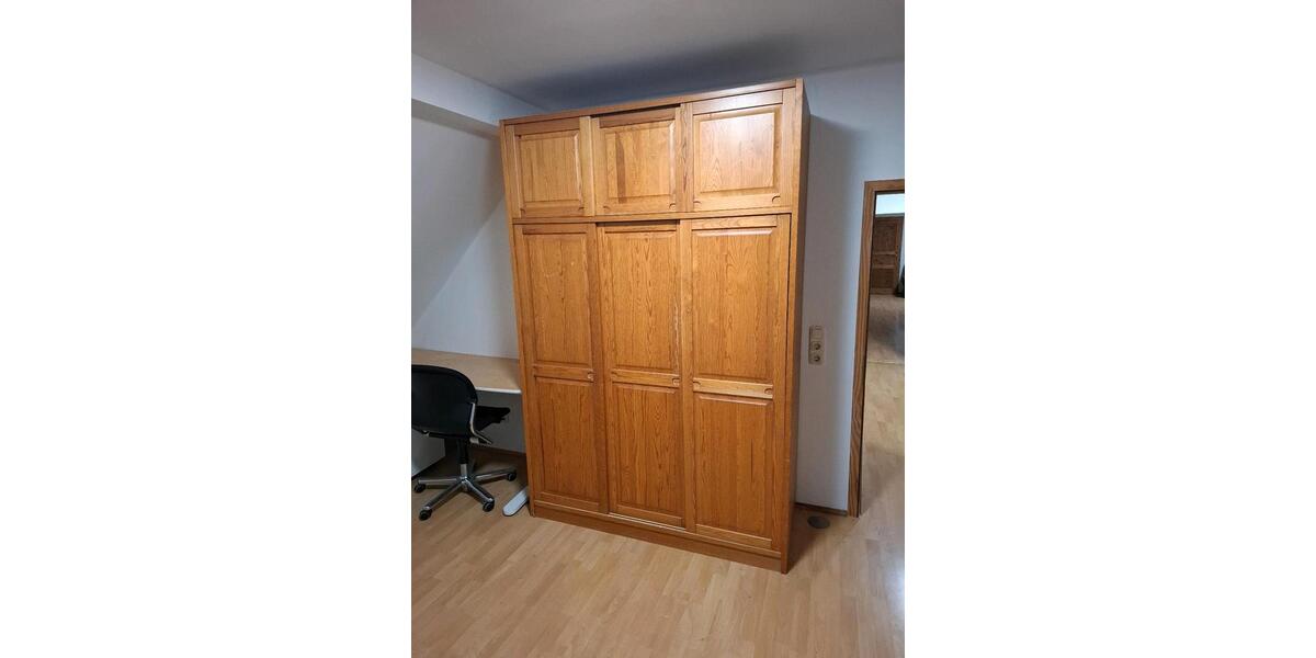 Etagenwohnung Ober-Ramstadt Ramstadt - 5 Zimmer, 150 m&sup2;, 400&euro; | Angebot:25025010