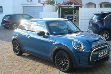 Mini Cooper SE 13.200 km 17.850 € Maikammer 67487