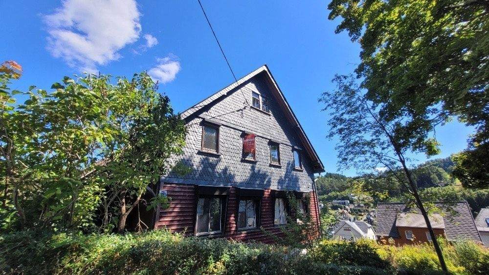 Mehrfamilienhaus, Wohnhaus Klingenthal Sachsenberg - 9 Zimmer, 230 m&sup2;, 159.000&euro; | Angebot:25662125