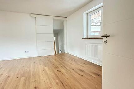 4-Zimmer-Wohnung (85 m²) – Erstbezug nach Sanierung 4 zimmer