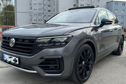 VW Touareg 281.929 km 32.500 &euro; Berlin 13055